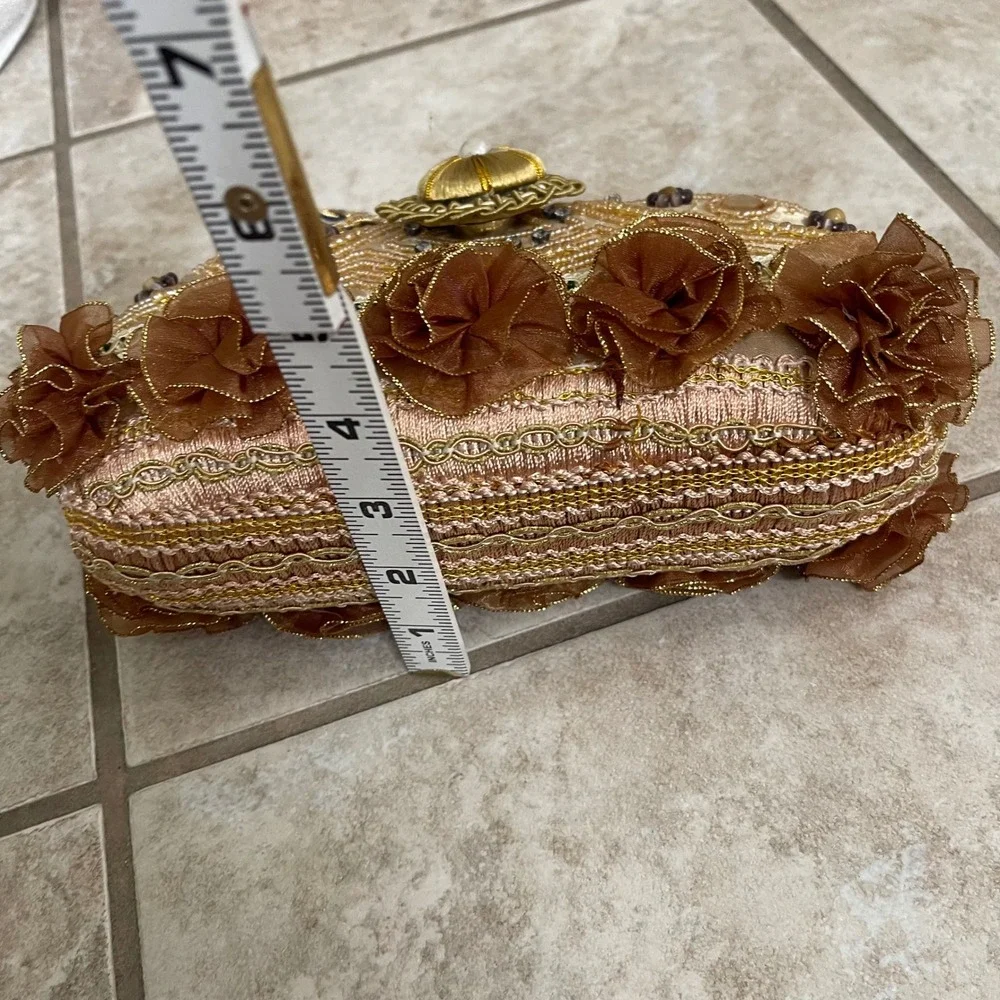 Cem nwt beaded